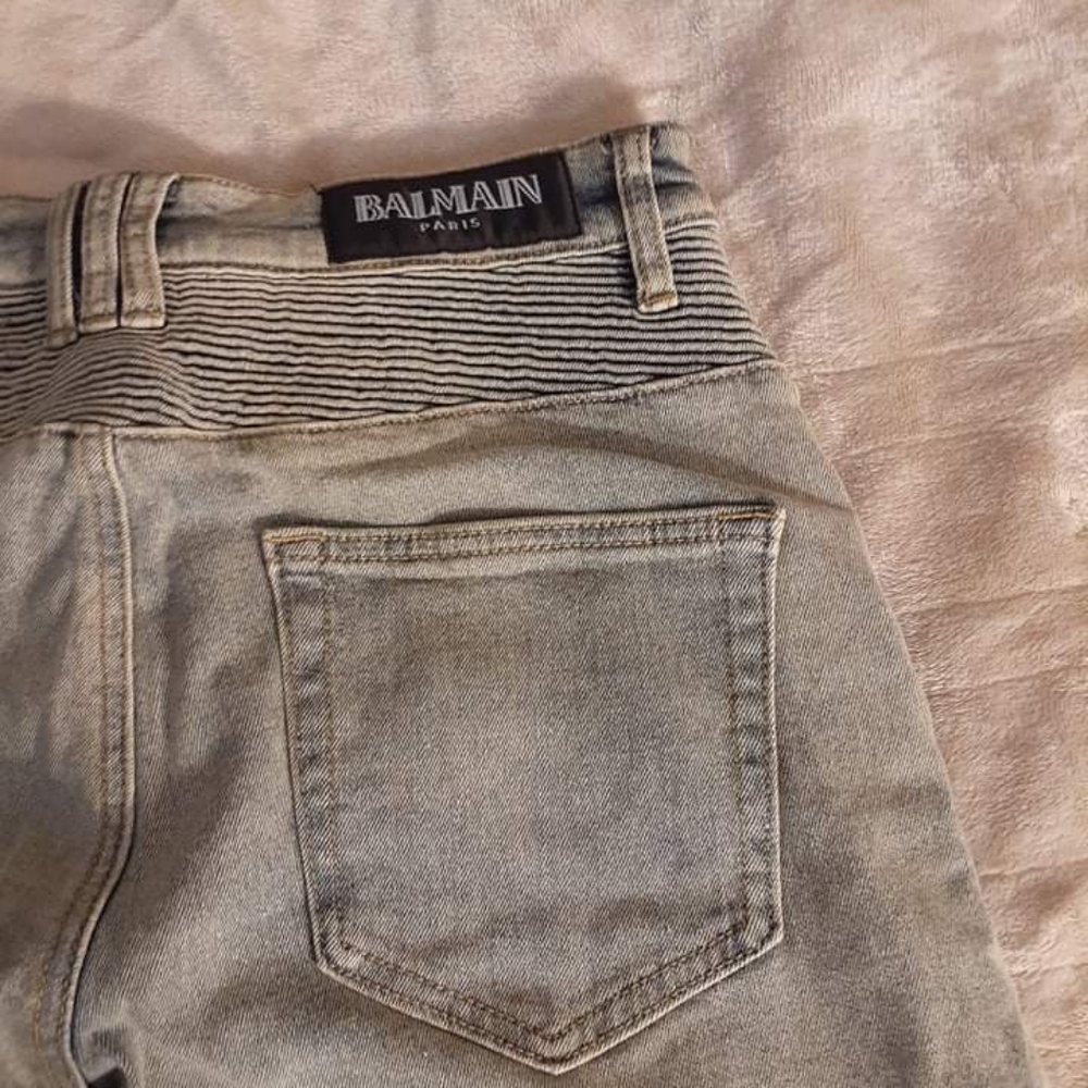 Jeans - Picture 3 of 4